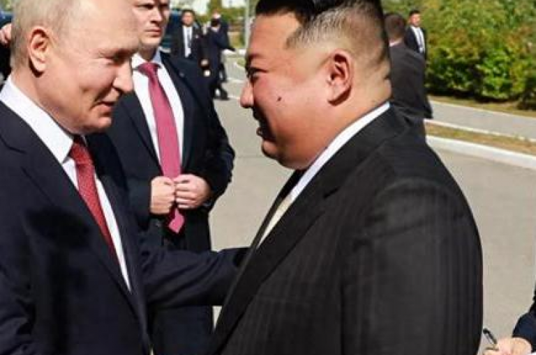 探索QQ隐私设置，对方能否察觉你访问其资料的次数？2025年必备知识！