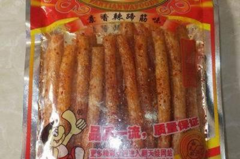 在QQ空间网页版上，一毛钱可以购买一万赞。