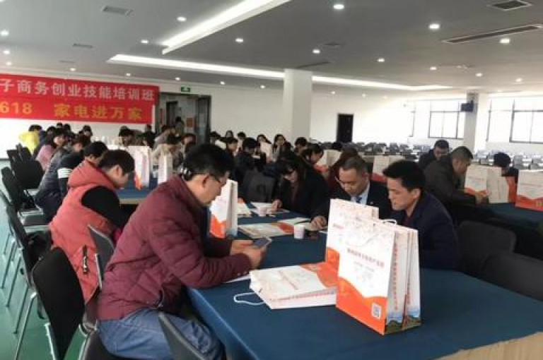 抖音营销助手软件，全面解读自动推广工具的高效引流策略。