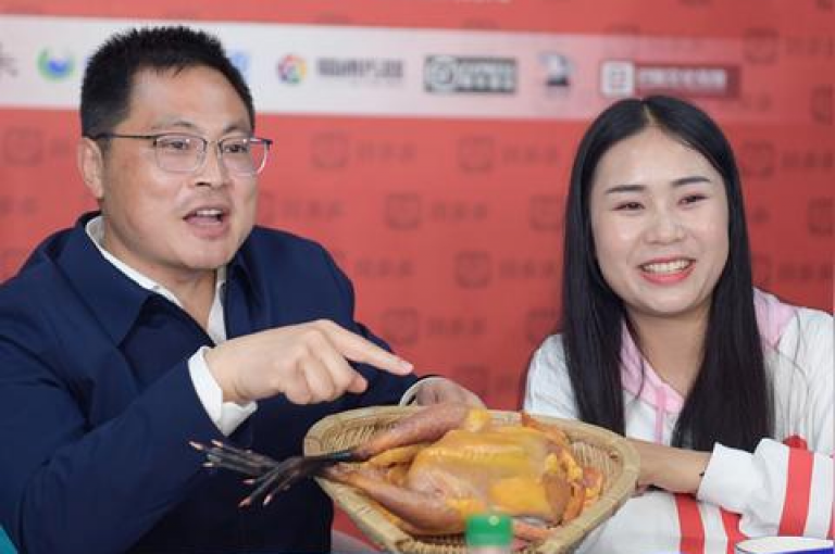 拼多多助力免费网站，为用户提供了一个无需支付任何费用就能参与助力活动的平台。