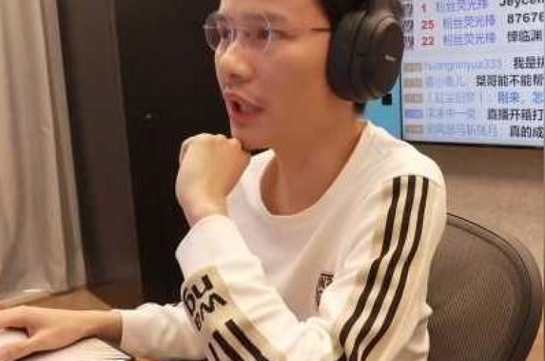拼多多群助力微信群2025免费是否真实，需要谨慎判断，避免陷入虚假信息或诈骗陷阱。多多砍价软件的真实性和安全性也需仔细甄别。