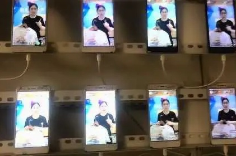 dy业务自助下单软件(dy业务在线下单工具)是一款便捷的应用程序，让用户可以方便地在线上完成各种业务的订单。