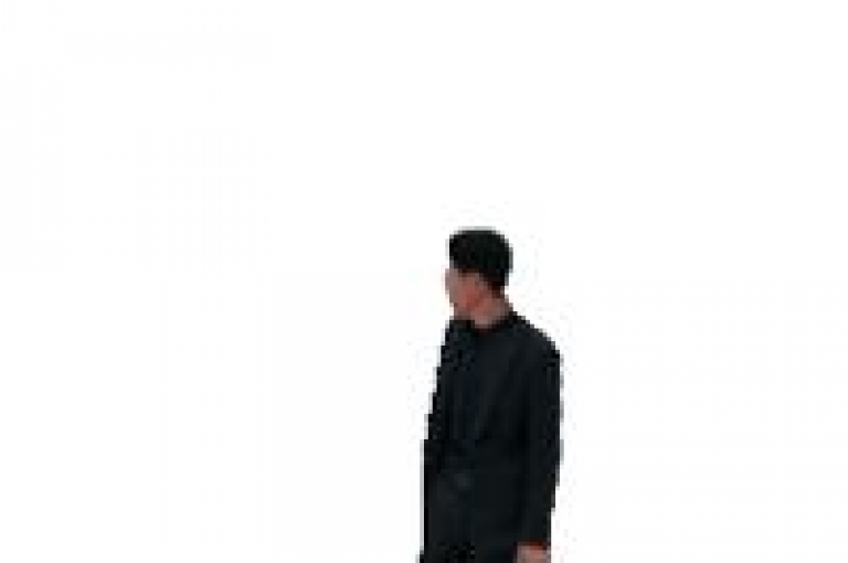 在抖音平台上，粉丝的价值不仅体现在数量上，更在于他们所带来的互动和潜在的收益机会。