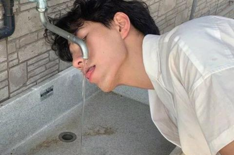 抖音点赞充值，快速提升视频热度，让你的内容瞬间爆红网络。