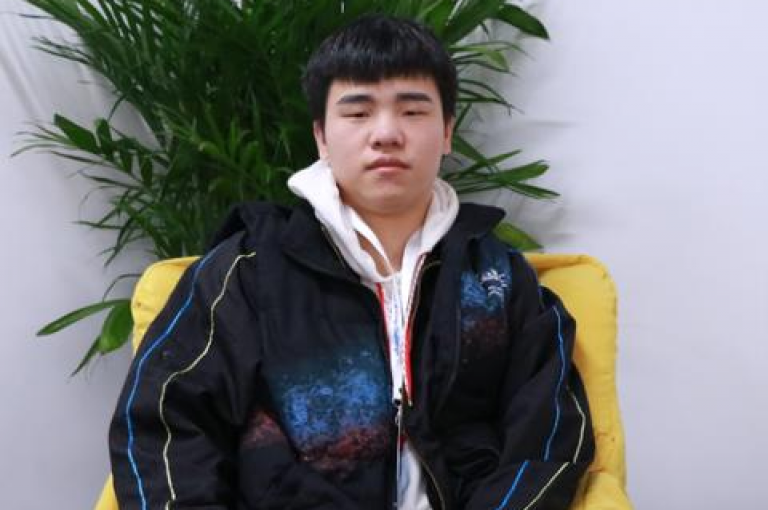 我通过WB下单平台网站轻松完成了购物。