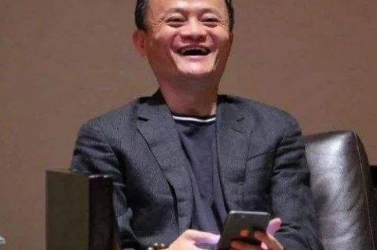 如何在拼多多上快速获取并分享助力链接以获得更多支持呢？