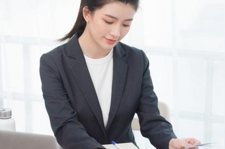 多多互助客服电话，是用户获取帮助的重要通道。
