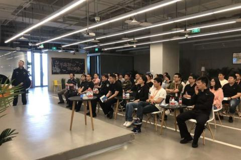 探索便捷的24小时自助下单体验，尽在我们的高效业务平台，提供全网最低价的快手服务。