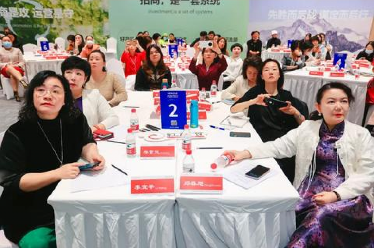 拼多多助力群500人二维码，引领社群营销新潮流。