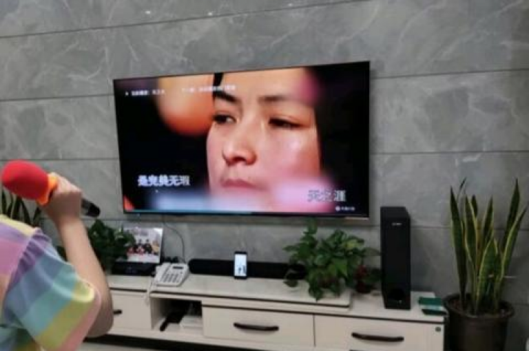 Ks粉丝业务是指通过购买或交换等手段获取的虚拟关注者，这些关注者并非真实对内容感兴趣的用户。