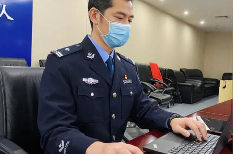 全天候QQ自助下单，体验全网最低价的超值优惠。