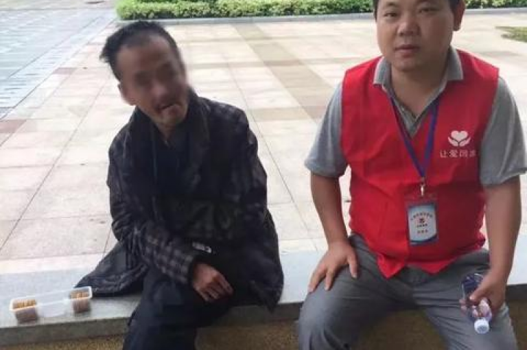 QQ空间说说的浏览次数,QQ资料卡不显示赞数 - 24小时自助下单超便宜 - 24小时抖音业务低价自助平台。