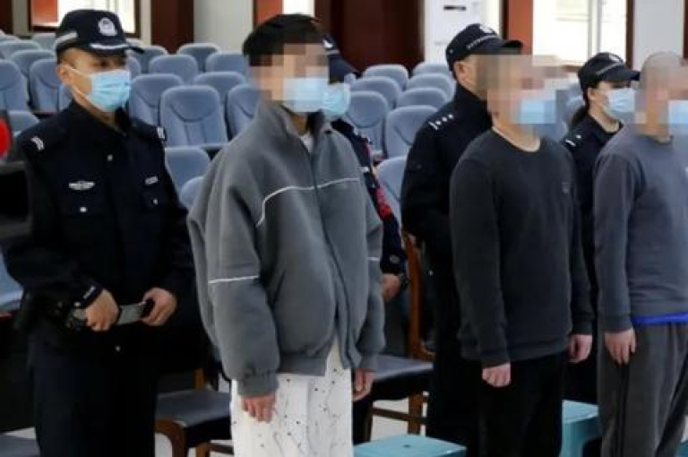 如何加入拼多多微信砍价互助群以获得更多优惠？