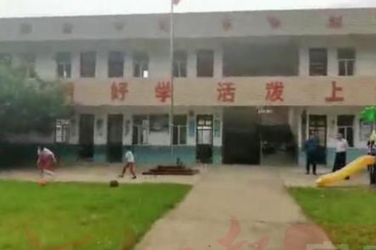 网红商城快手业务（在快手平台上迅速崛起的网红们正通过独特的商业模式开启成功之门）