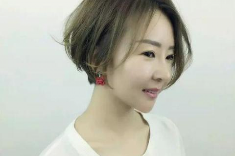 空间人气精灵手机版(精灵手机版空间潮流)