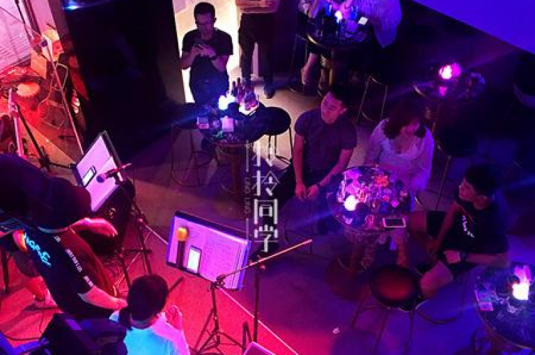 抖音抖加投放的费用取决于多个因素，如投放目标、时长和覆盖范围等。