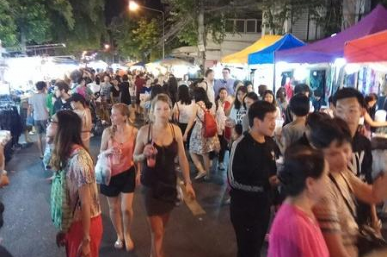 多多助力新人号多多互帮互助，砍价更轻松。