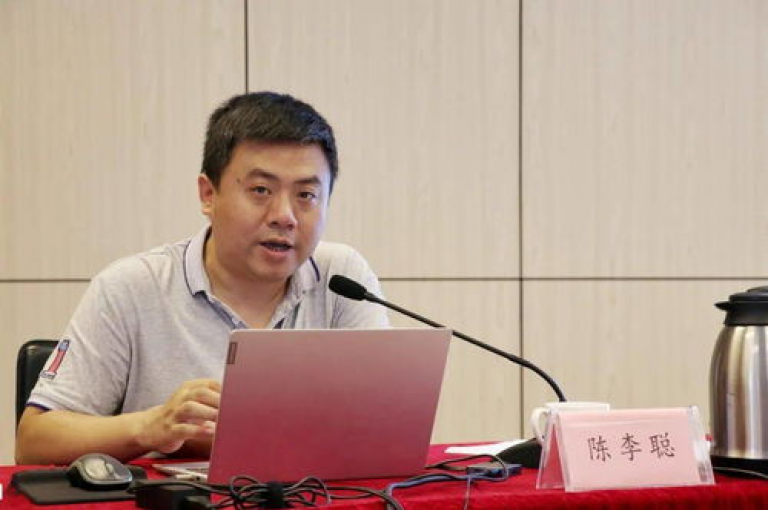 在dy平台上，仅需10元即可获得一千次点赞，同时掌握四大技巧能有效提高你的SEO排名。