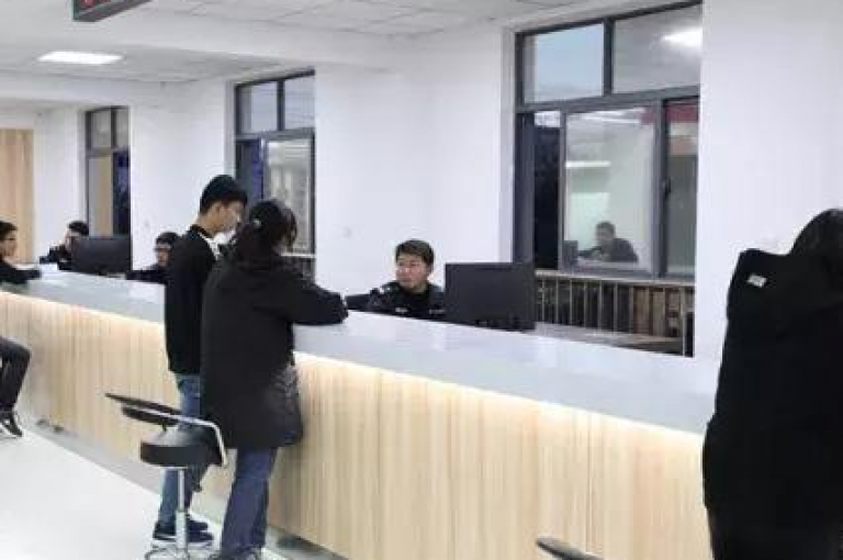 顶尖自助服务平台，引领潮流的综合服务解决方案专家。