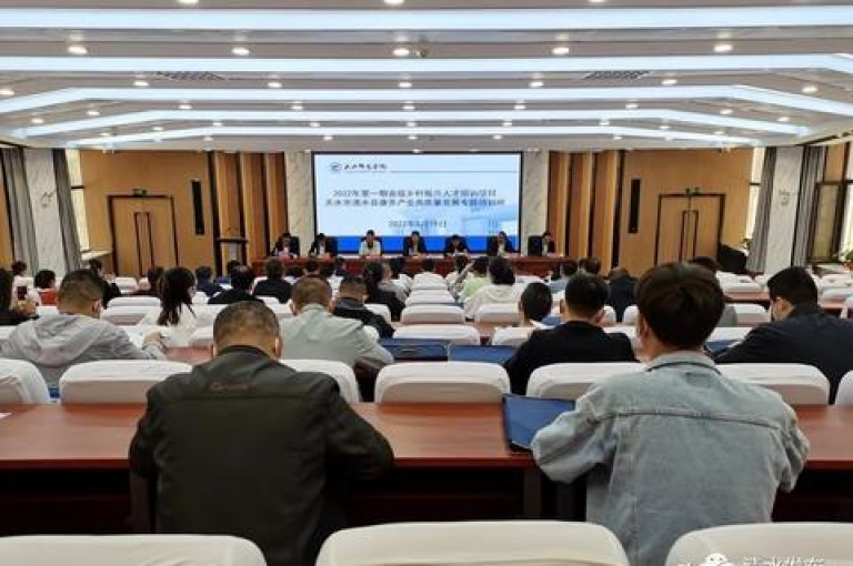 抖音账号交易市场火热，100万粉丝的账号售价不菲。