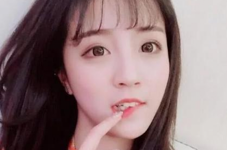 抖音平台严禁任何形式的虚假粉丝交易，购买所谓的真人粉丝不仅违反社区规则，还可能带来账号被封禁的风险。