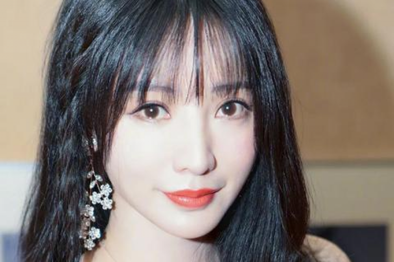 QQ空间真人说说赞自助平台提供自选服务，让你轻松获得说说赞。