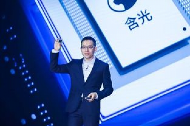 斗音业务在近期实现了显著的增长，赢得了广泛好评。