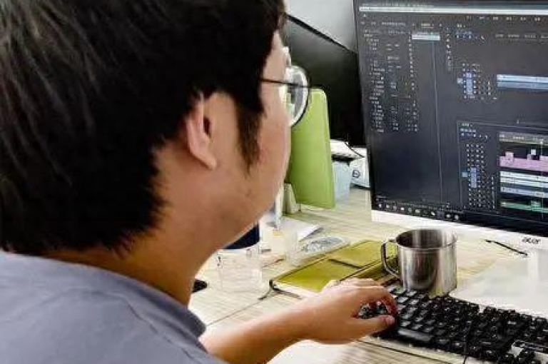 拼多多微信互助群2024的真实性有待考证，需谨慎对待。