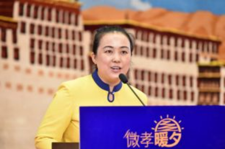 pdd助力新人九黎拼夕夕助力在线平台，提供一站式购物体验。