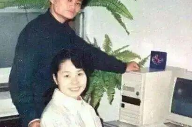 想要在拼多多上成功邀请好友助力吗？这里有一份详尽的助力秘籍等待你的探索！