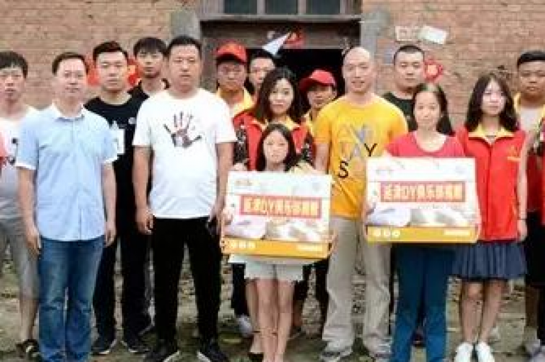 请告诉我具体的内容和格式，这样我才能围绕你提供的内容写出一个符合要求的句子。