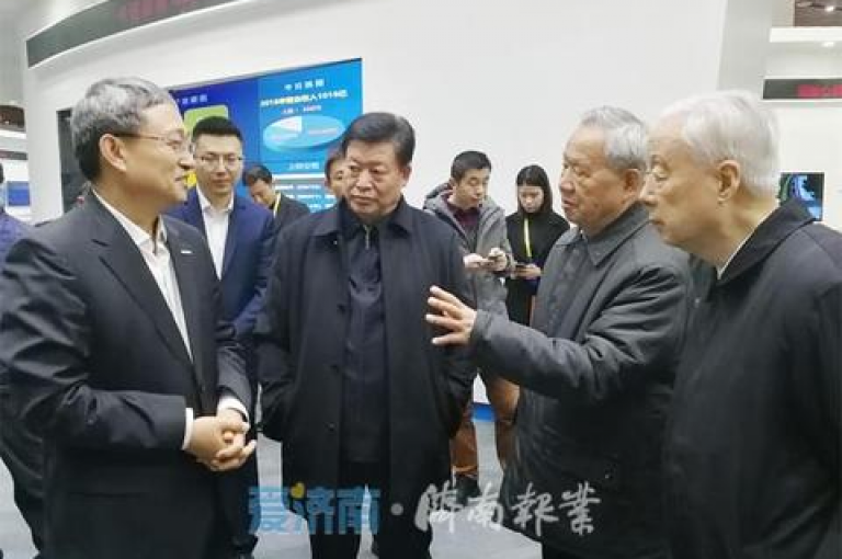 探索互联网的无限可能，尽在24小时自助服务网站，提供QQ点赞、抖音粉丝增长等服务。