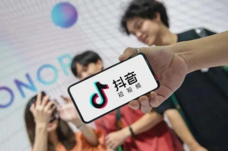 探索互联网的无限可能，发现那些鲜为人知的网站和工具，它们能让你在快手视频和抖音上以更优惠的价格下单，还能免费获得QQ说说赞30个，体验极速自助下单的乐趣。
