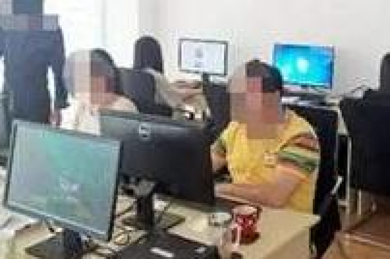 {多多助力}寻找拼dd免费领商品活动的群，可尝试在社交媒体平台搜索相关话题或加入特定的购物分享群组。