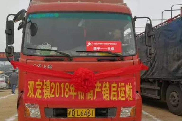 每日轻松获取十万赞的QQ名片，全程免费无需任何费用。