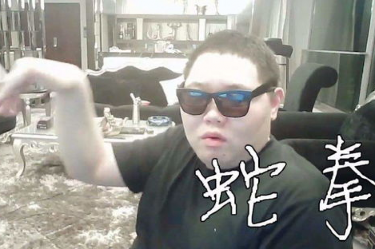 凌寒PDD的支持让网站迅速崛起。