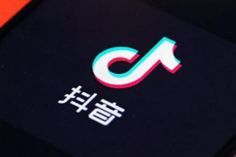 如何在抖音平台上巧妙地分享个人微信号而避免违反规定。