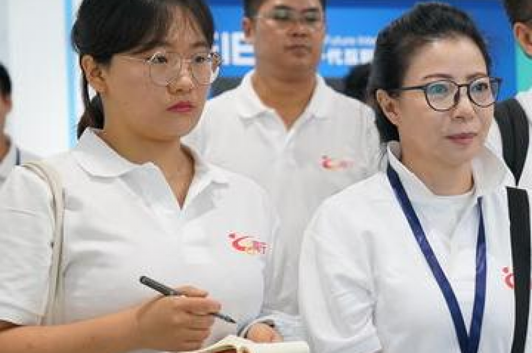 QQ空间点赞 购买网站DNS商城（提供专业的QQ空间点赞服务，一站式购买网站DNS解决方案）