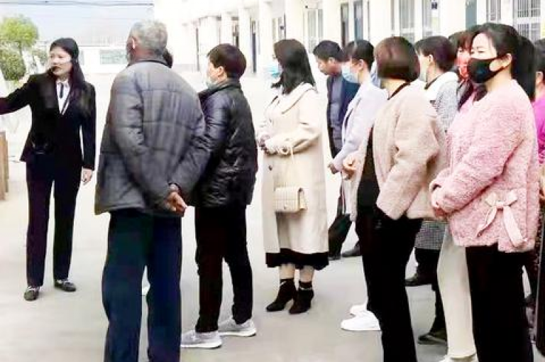 在24小时之内，他的作品获得了无数点赞。