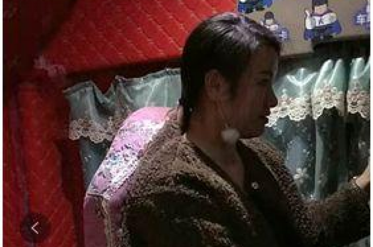 在快手上寻求超低价的点赞量可能会违反平台规定。