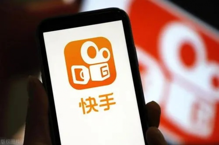 在快手拥有100万粉丝，即便不通过直播带货，也能通过广告合作、品牌赞助等方式实现盈利。