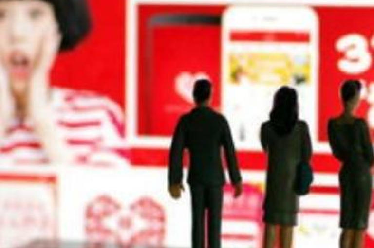 寻找2025年的拼多多100元互助群，请加入{多多帮点}。