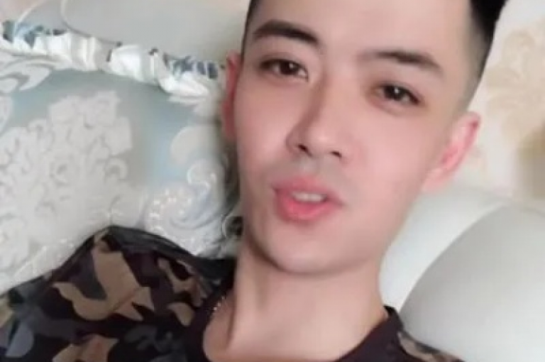 梓豪网络提供全天候秒单服务，助你快速积累快手粉丝，达成一万粉目标。