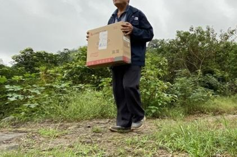要找到拼多多助力国庆节活动，你可以通过拼多多的官方网站或者手机应用，在首页搜索栏输入国庆节活动进行查找。