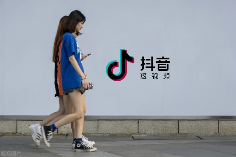 全天候专业客服在线，抖音营销策略备受赞誉。