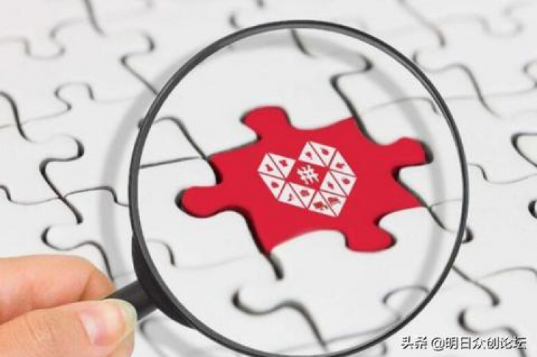拼多多的砍价活动分为发起砍价、邀请好友助力、砍价成功三个主要阶段。
