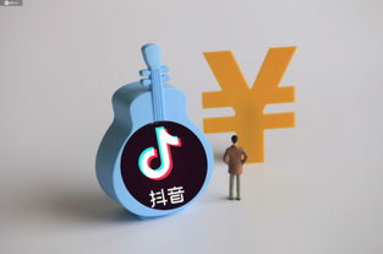 提供多样化的网络服务，包括社交媒体账户交易、游戏辅助工具代理以及音乐应用的下载支持。