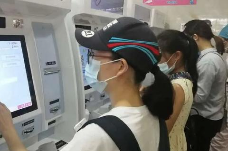 B站新推出的自助播放量服务平台，旨在为内容创作者提供更经济高效的推广途径。