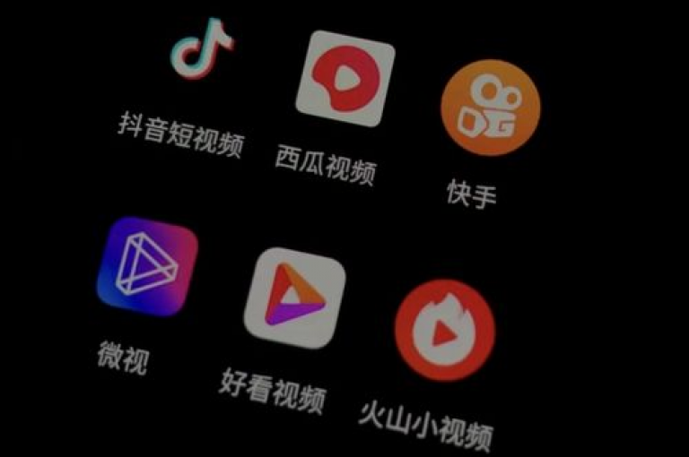 抖音快手的兴起，标志着短视频平台在娱乐消费中占据了重要地位。