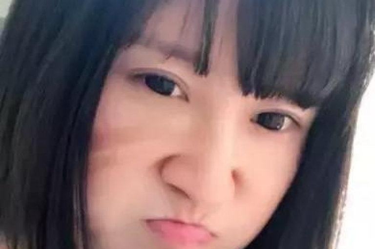 请在拼多多助力平台上探索互助玩法的秘诀。